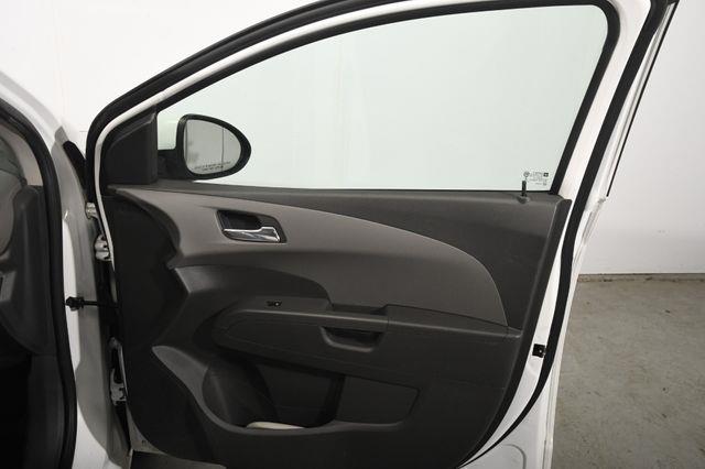 2016 Chevrolet Sonic LT photo