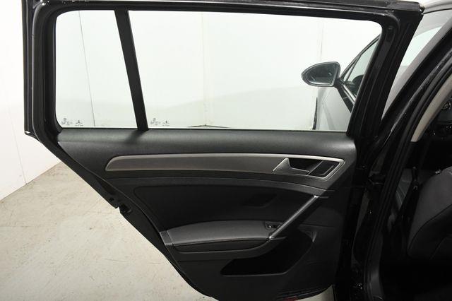 2015 Volkswagen Golf SportWagen TDI S photo