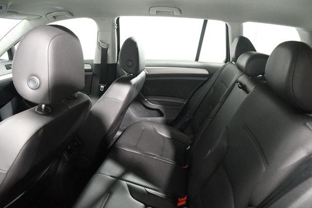 2015 Volkswagen Golf SportWagen TDI S photo