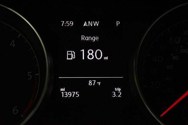 2015 Volkswagen Golf SportWagen TDI S photo