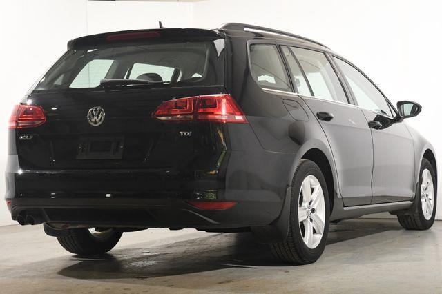 2015 Volkswagen Golf SportWagen TDI S photo