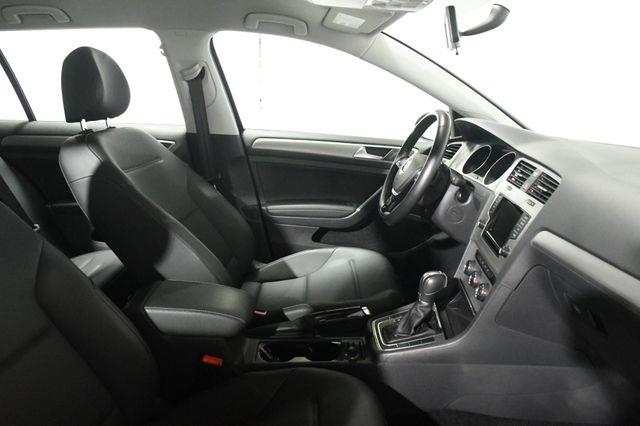 2015 Volkswagen Golf SportWagen TDI S photo