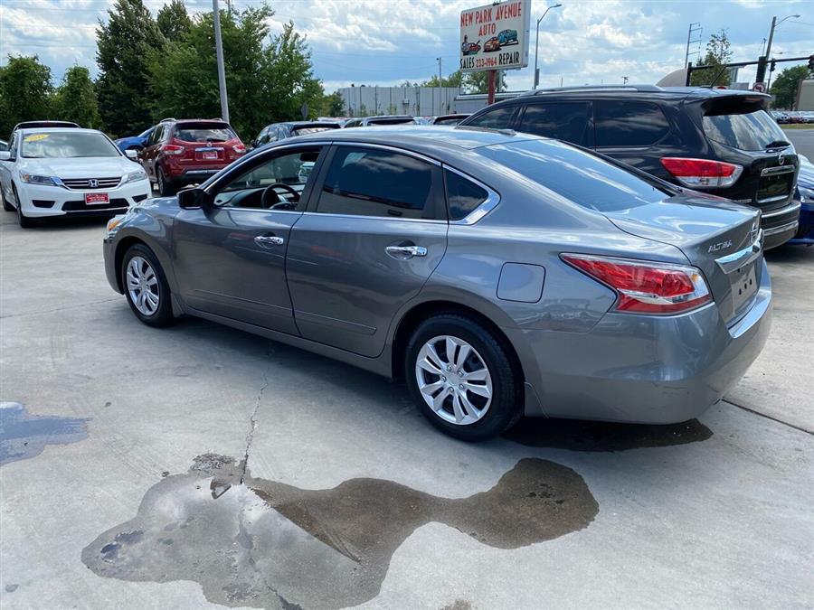 2015 Nissan Altima 2.5 S 4dr Sedan photo