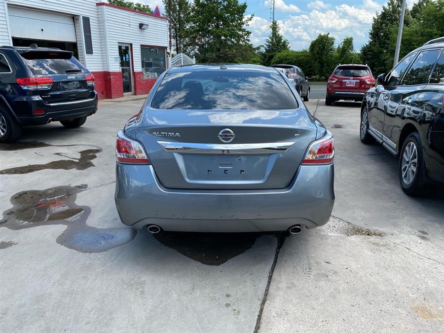2015 Nissan Altima 2.5 S 4dr Sedan photo