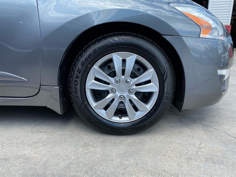 2015 Nissan Altima 2.5 S 4dr Sedan photo