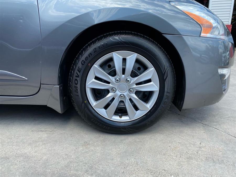 2015 Nissan Altima 2.5 S 4dr Sedan photo