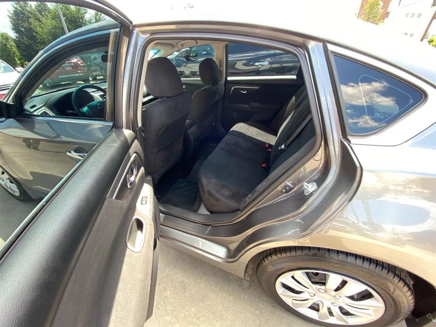 2015 Nissan Altima 2.5 S 4dr Sedan photo