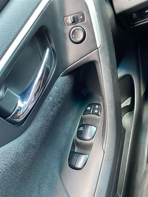2015 Nissan Altima 2.5 S 4dr Sedan photo