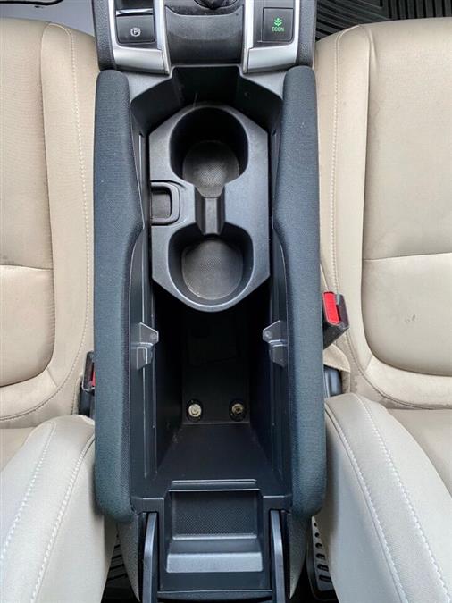 2018 Honda CIVIC SEDAN LX CVT photo