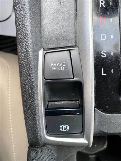 2018 Honda CIVIC SEDAN LX CVT photo