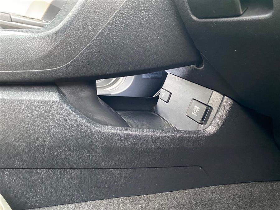 2018 Honda CIVIC SEDAN LX CVT photo
