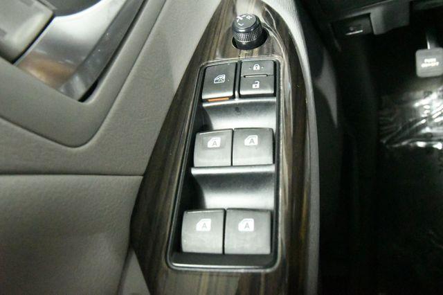 2017 Toyota Sienna XLE Premium photo