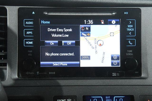 2017 Toyota Sienna XLE Premium photo
