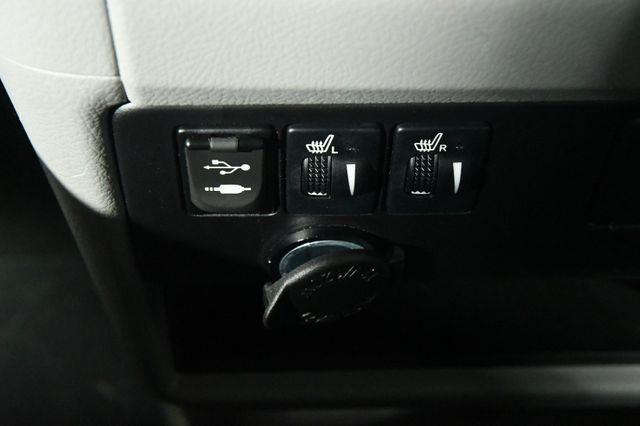 2017 Toyota Sienna XLE Premium photo
