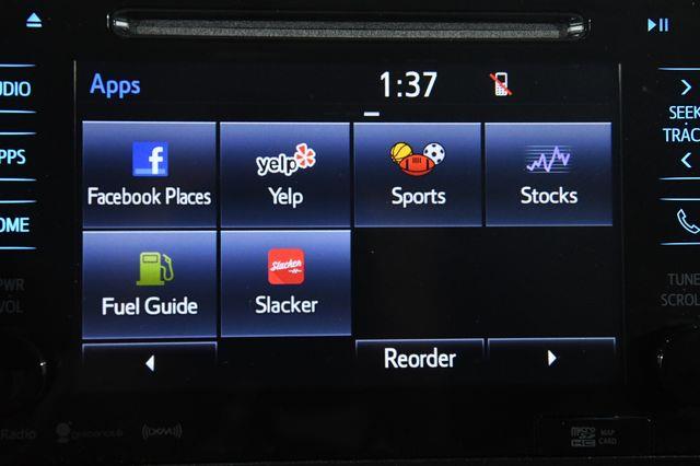 2017 Toyota Sienna XLE Premium photo