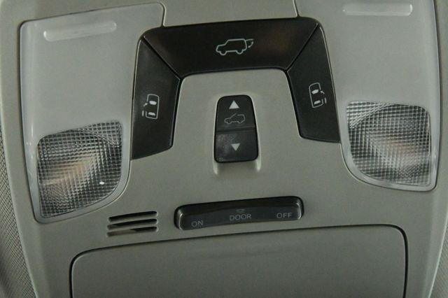 2017 Toyota Sienna XLE Premium photo