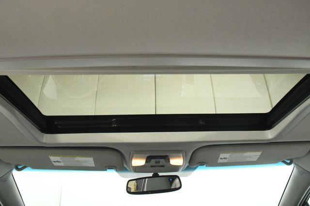 2017 Toyota Sienna XLE Premium photo