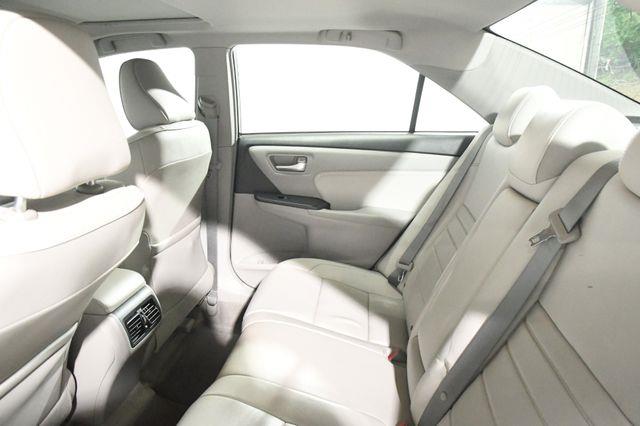2016 Toyota Camry XLE photo