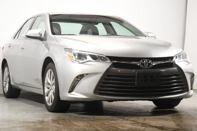 2016 Toyota Camry XLE photo