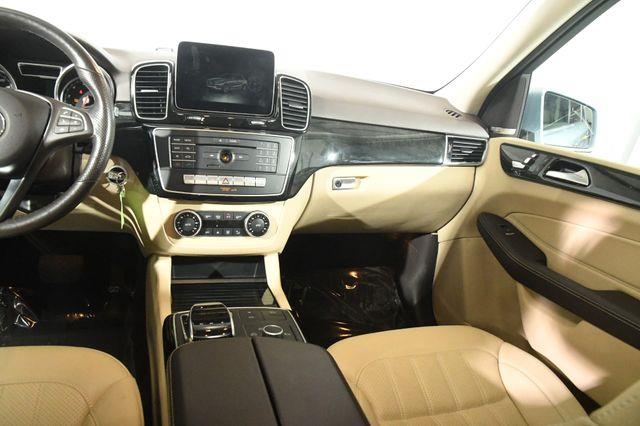 2017 Mercedes-Benz GLE 350 w/ Nav/ Blind Spot/ Safety Tec photo