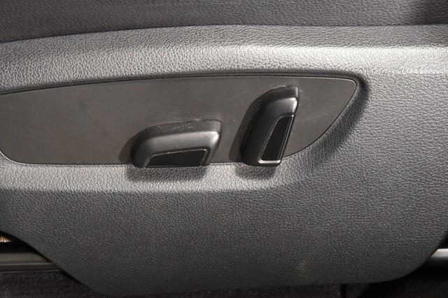 2012 Volkswagen Touareg TDI Sport photo