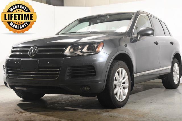 2012 Volkswagen Touareg TDI Sport photo