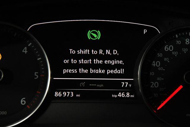 2012 Volkswagen Touareg TDI Sport photo
