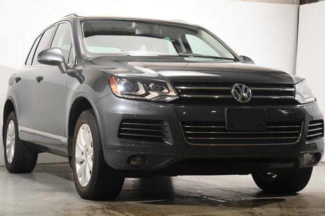 2012 Volkswagen Touareg TDI Sport photo