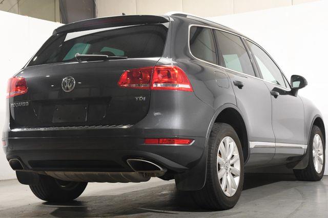 2012 Volkswagen Touareg TDI Sport photo