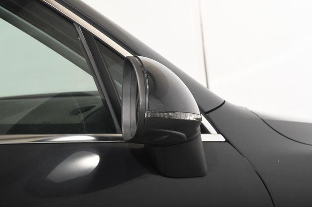 2012 Volkswagen Touareg TDI Sport photo