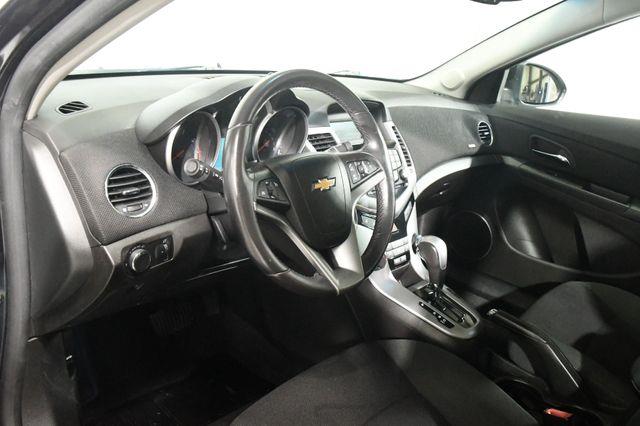 2011 Chevrolet Cruze LT photo