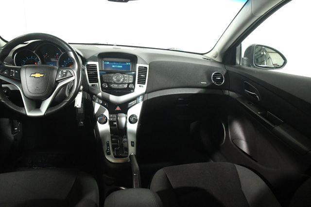 2011 Chevrolet Cruze LT photo