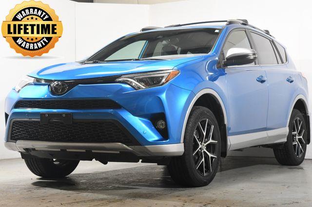 The 2017 Toyota RAV4 SE w/ Blind Spot/ Safety Tech photos