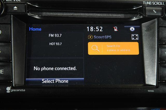 2017 Toyota RAV4 SE w/ Blind Spot/ Safety Tech photo