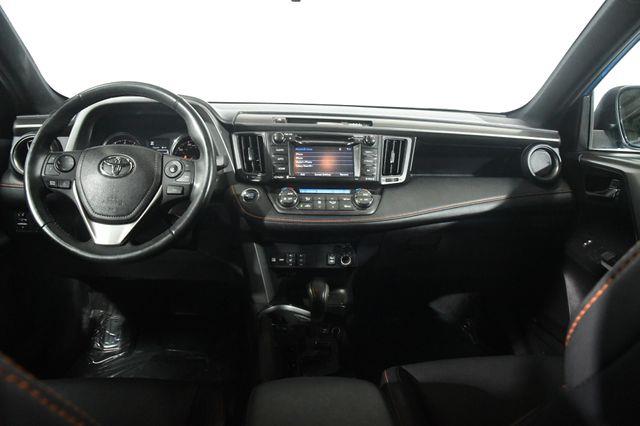 2017 Toyota RAV4 SE w/ Blind Spot/ Safety Tech photo