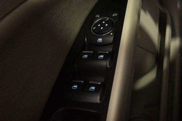 2017 Ford Fusion SE photo