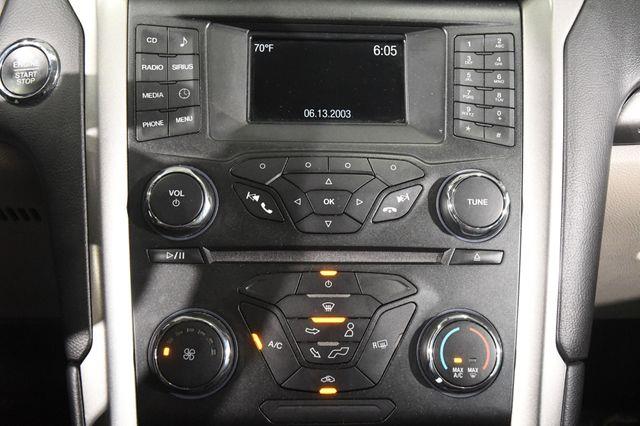 2017 Ford Fusion SE photo