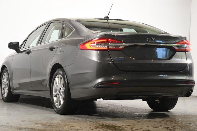 2017 Ford Fusion SE photo