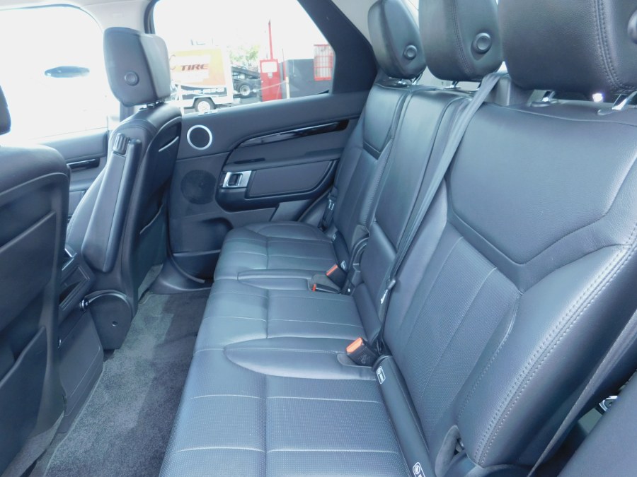 2019 Land Rover Discovery SE V6 Supercharged photo