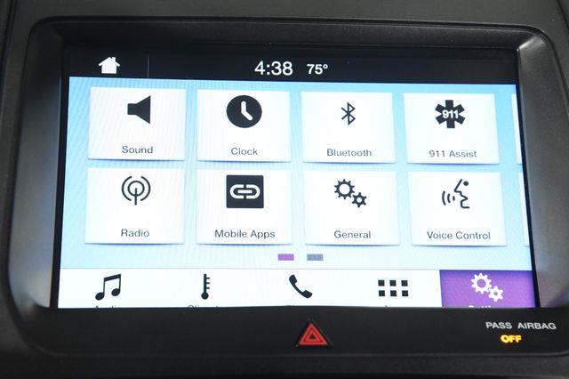 2016 Ford Taurus SEL photo
