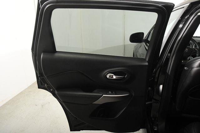 2019 Jeep Cherokee Latitude Plus w/ Safety Tech photo