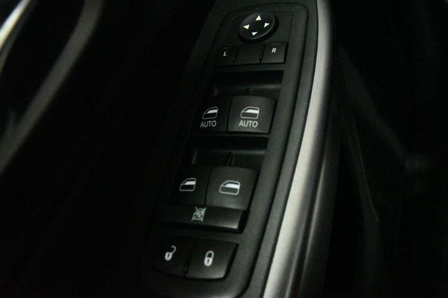 2019 Jeep Cherokee Latitude Plus w/ Safety Tech photo