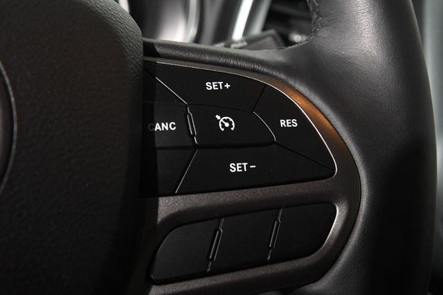2019 Jeep Cherokee Latitude Plus w/ Safety Tech photo