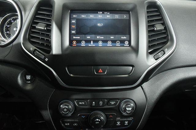 2019 Jeep Cherokee Latitude Plus w/ Safety Tech photo