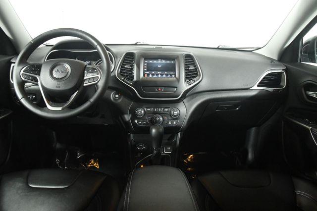 2019 Jeep Cherokee Latitude Plus w/ Safety Tech photo