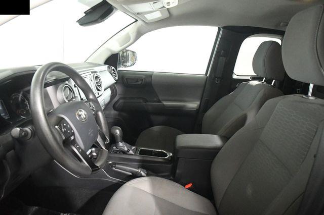 2019 Toyota Tacoma SR5 photo