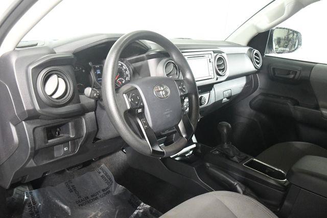2019 Toyota Tacoma SR5 photo