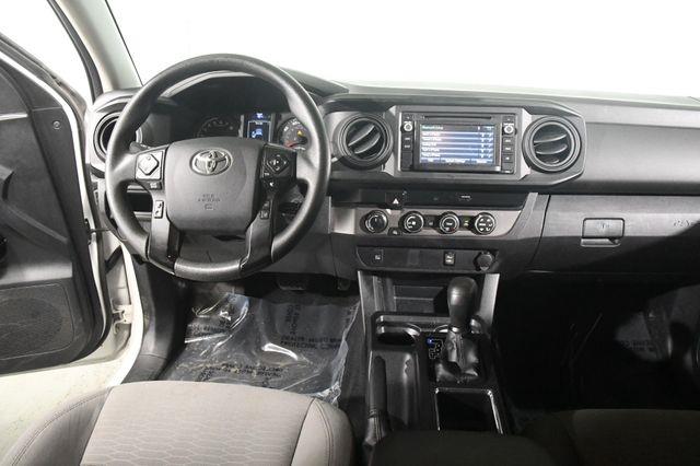 2019 Toyota Tacoma SR5 photo