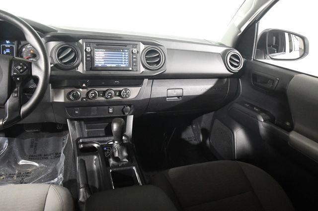 2019 Toyota Tacoma SR5 photo