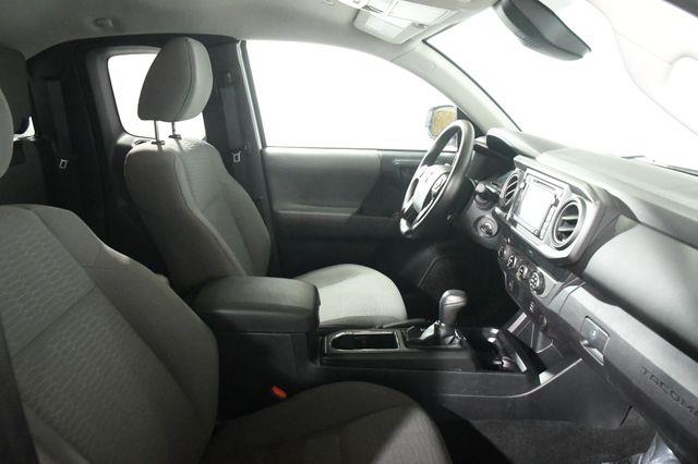 2019 Toyota Tacoma SR5 photo